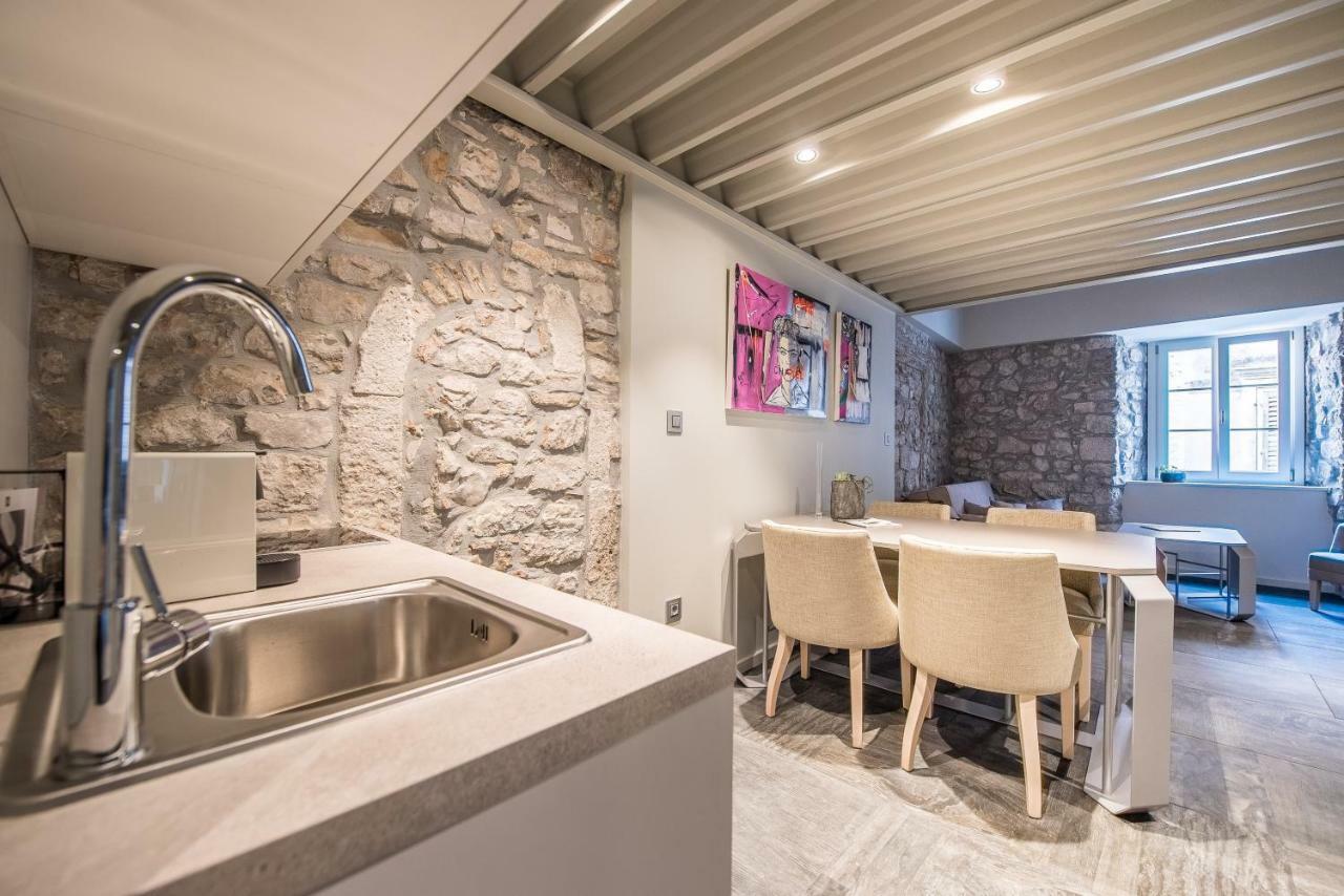 Alma Lofts Apartment