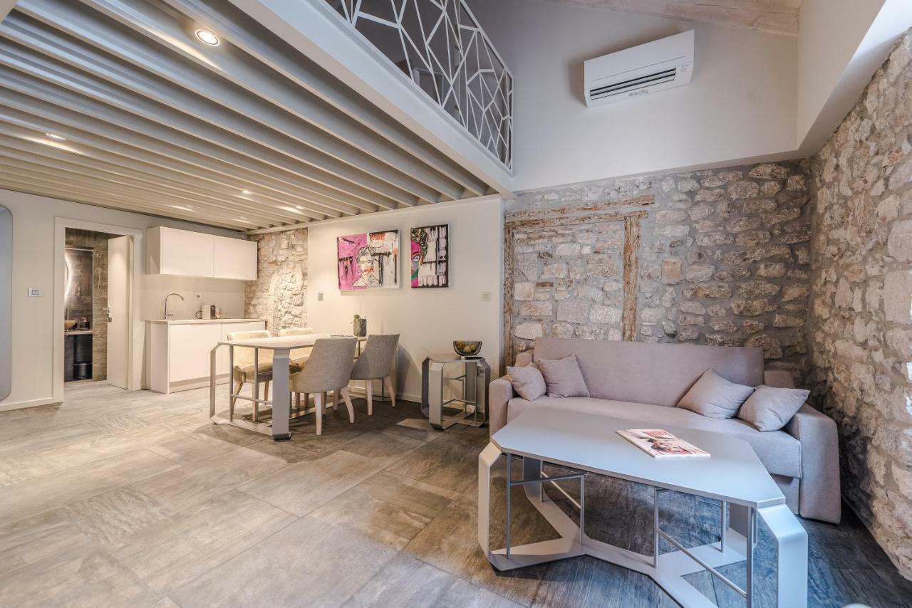 Alma Lofts Apartment